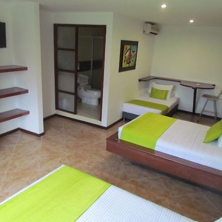 Hotel Plaza Mayor Medellín Extérieur photo