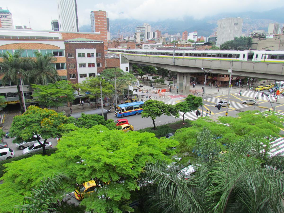Hotel Plaza Mayor Medellín Extérieur photo