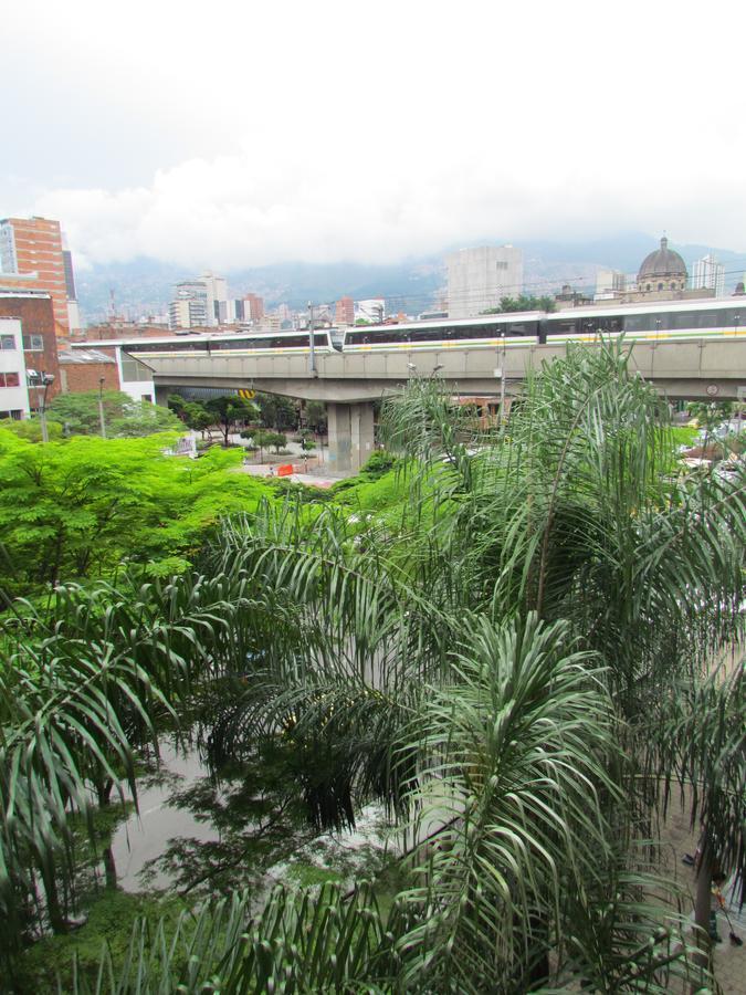 Hotel Plaza Mayor Medellín Extérieur photo