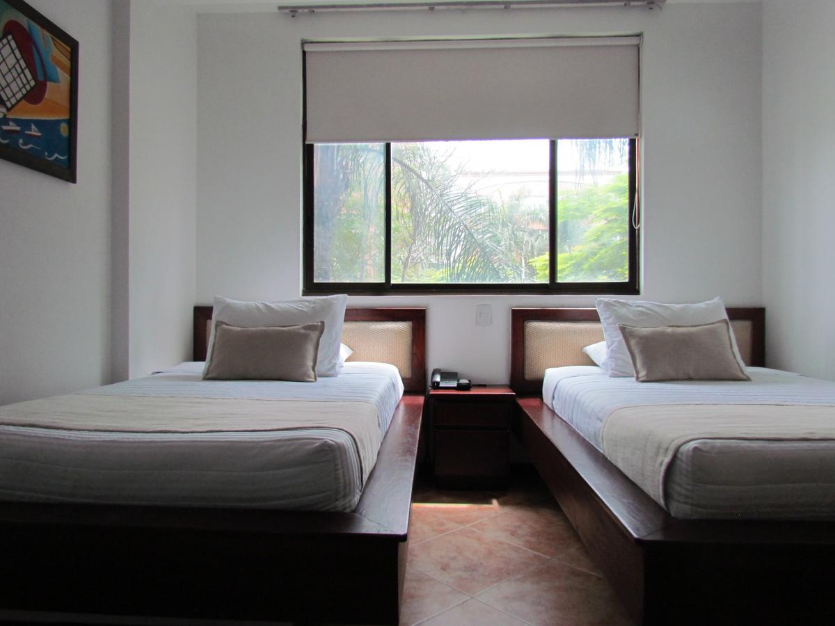 Hotel Plaza Mayor Medellín Extérieur photo